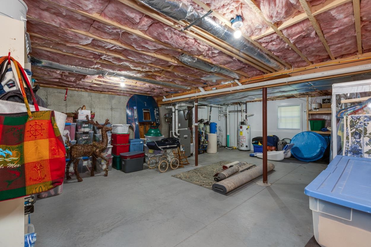 159 Lawrence Corner Road Pelham, NH 03076 - Photo 34 of 40