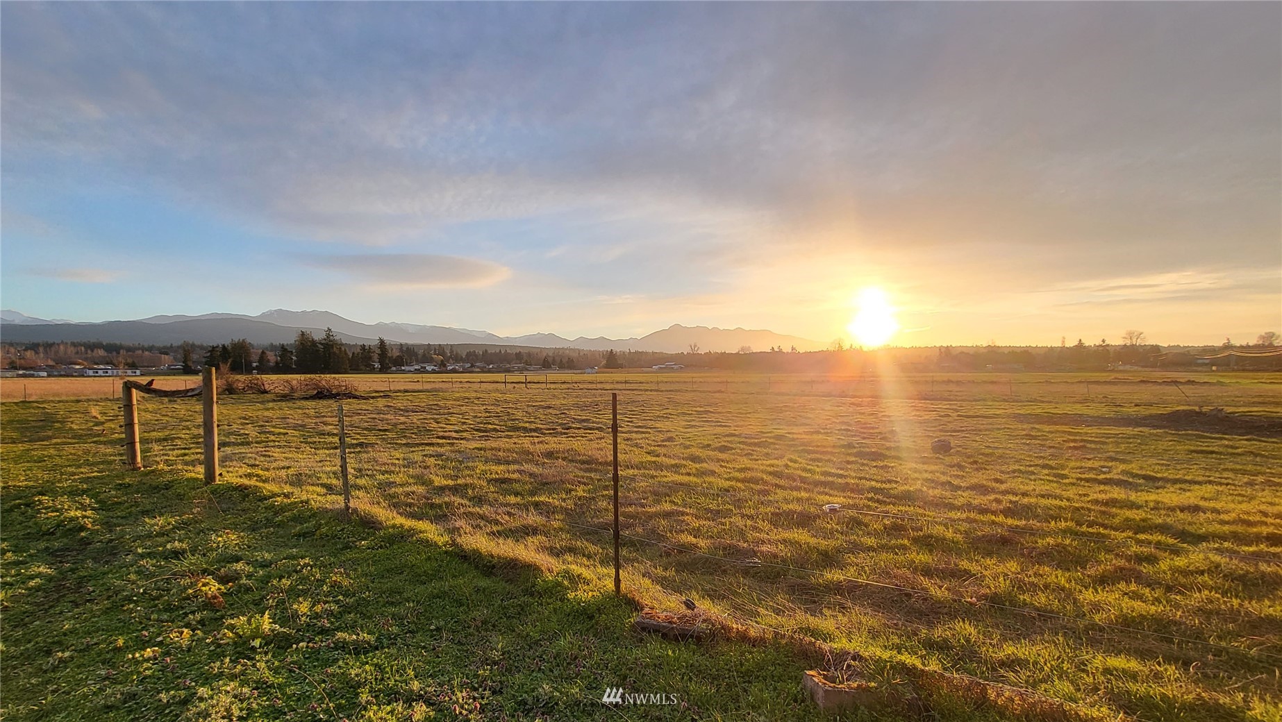 1040 Spath Road Sequim, WA 98382 - Photo 6 of 34 a view of an ocean