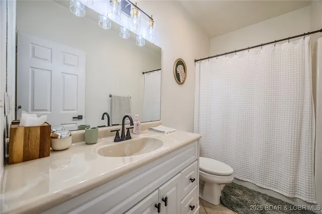 $274,900 | 1095 Cherokee Road, Lake Ozark, MO 65049