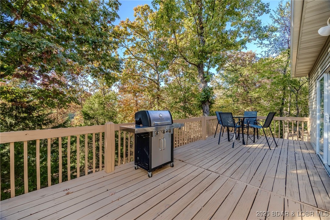 1095 Cherokee Road Lake Ozark, MO 65049 - Photo 20 of 23
