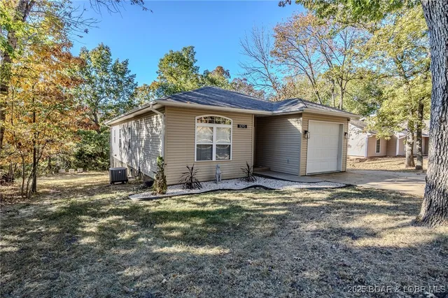 $274,900 | 1095 Cherokee Road, Lake Ozark, MO 65049