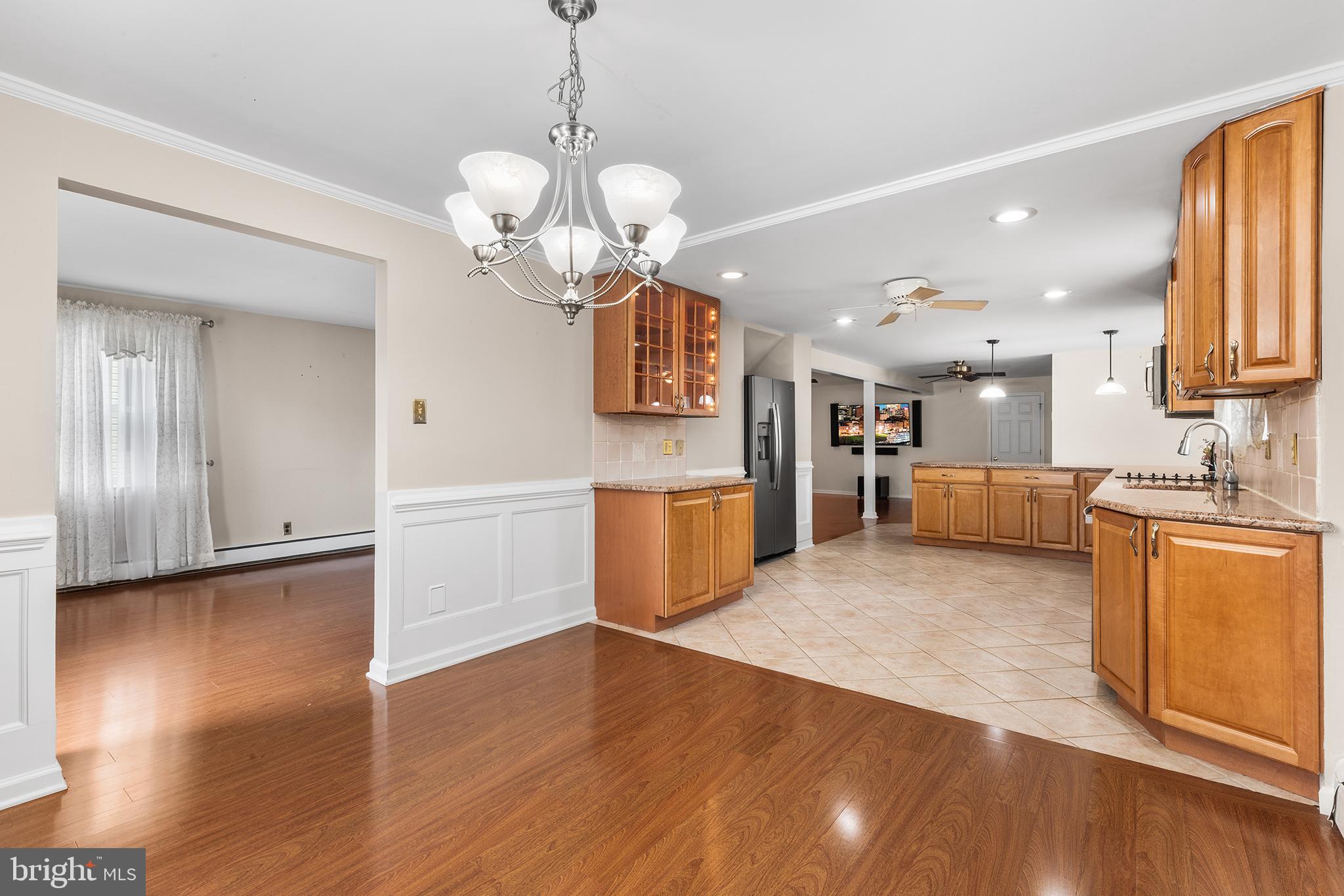 2747 Springhill Road Secane, PA 19018 - Photo 18 of 40 Dining room and kitchen