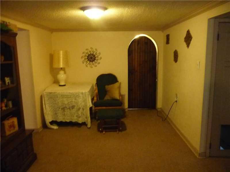 80 Simon Road Cheswick, PA 15024 - Photo 14 of 23 Dining Room. Dining room off kitchen and next to living room...