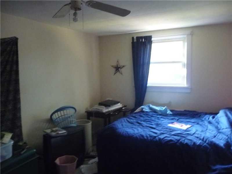 80 Simon Road Cheswick, PA 15024 - Photo 20 of 23 Bedroom. 1st bedroom measures 10x15