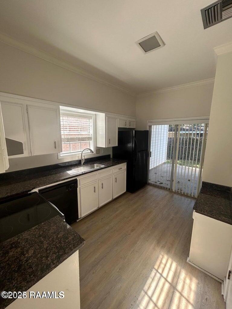 205 Castle Row, Unit A Lafayette, LA 70506 - Photo 3 of 8 20250208153224254177000000-o