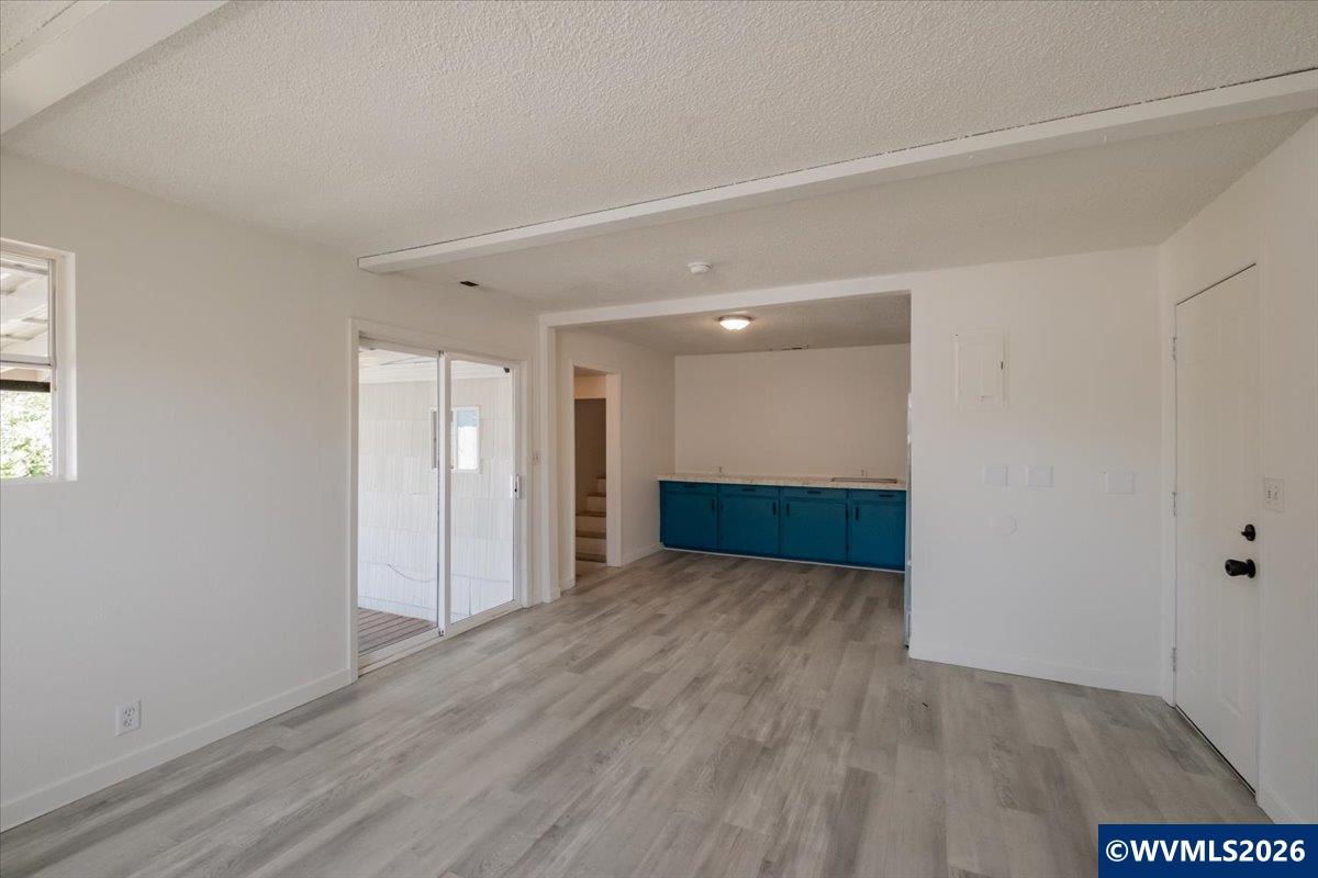 925 21st Avenue Southwest Albany, OR 97321 - Photo 11 of 28