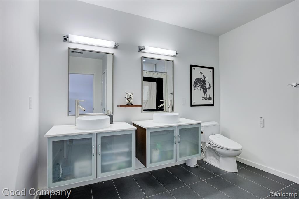 211 East 9 Mile Road, Unit 306 Ferndale, MI 48220 - Photo 37 of 53 Gallery Image 37