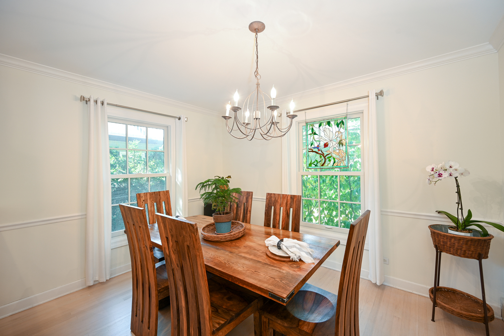 571 Oak Street Glen Ellyn, IL 60137 - Photo 11 of 34