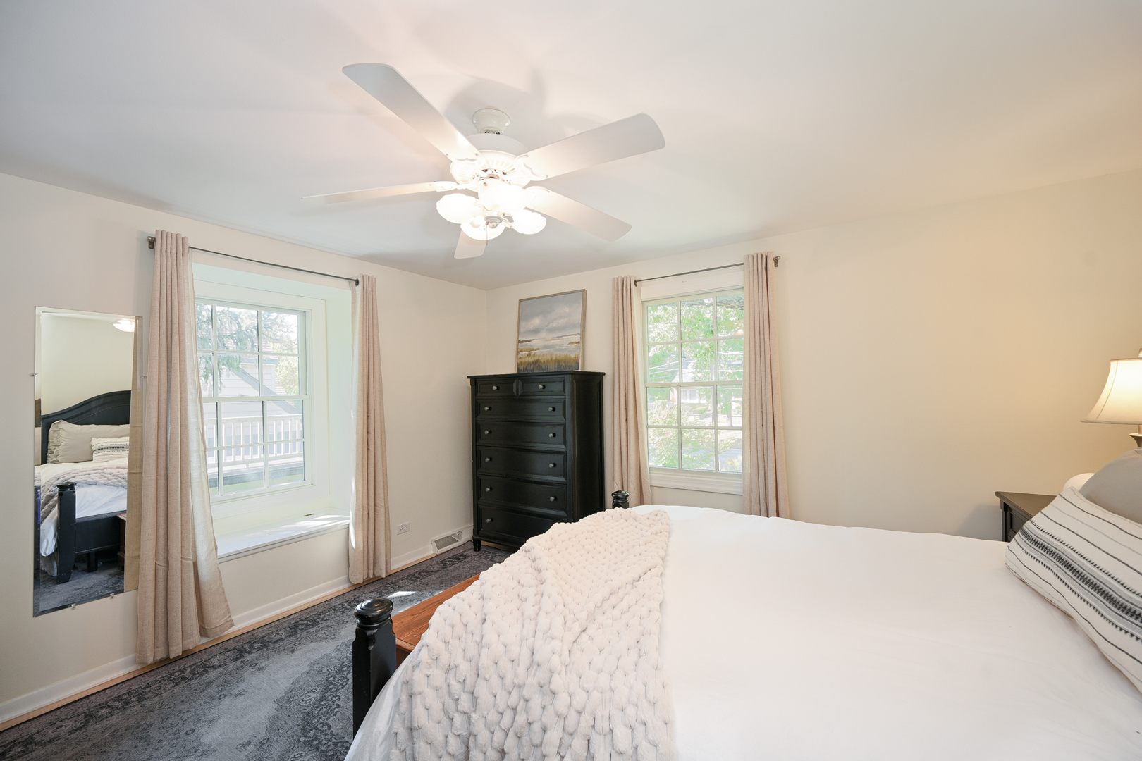 571 Oak Street Glen Ellyn, IL 60137 - Photo 13 of 34