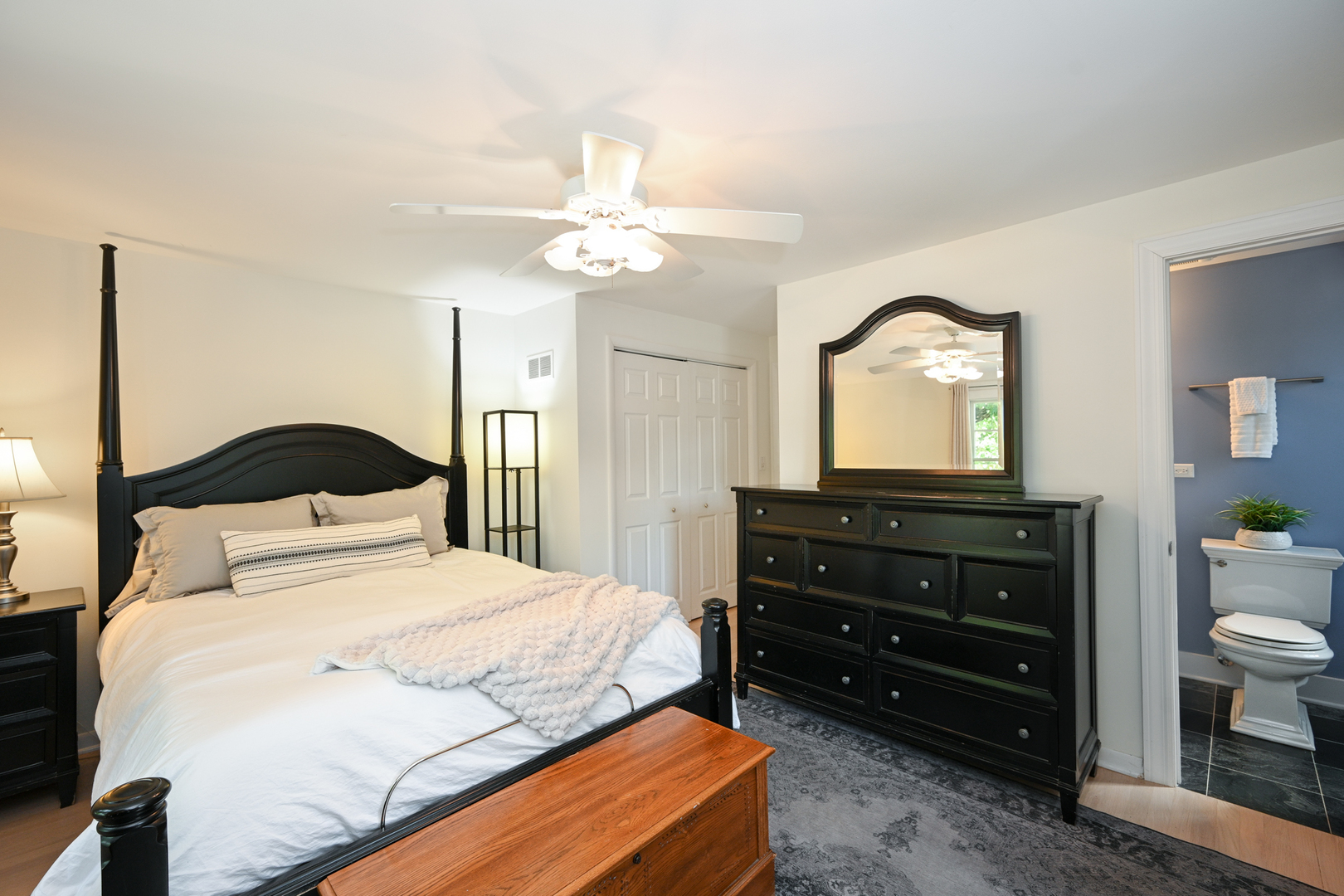 571 Oak Street Glen Ellyn, IL 60137 - Photo 14 of 34