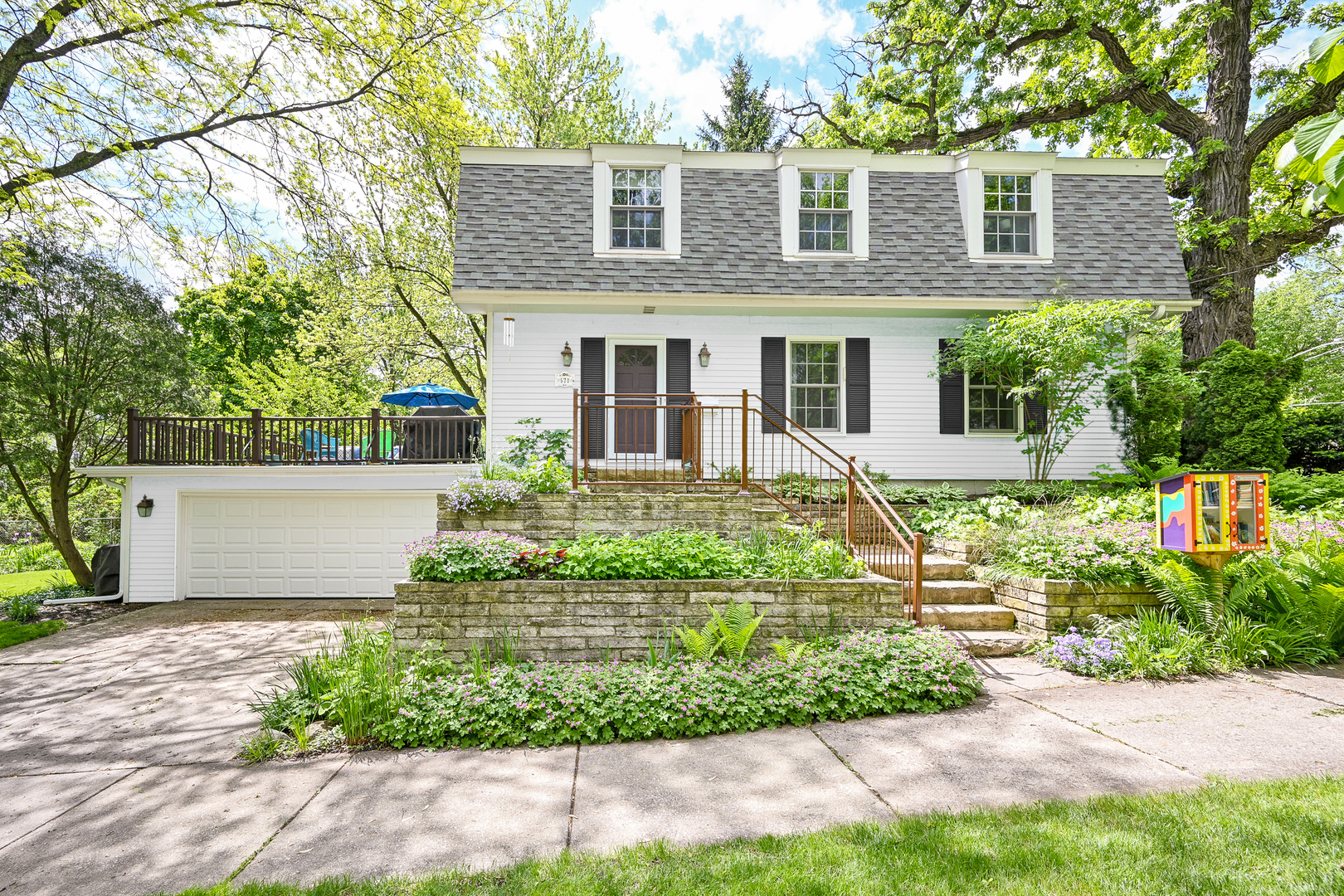 571 Oak Street Glen Ellyn, IL 60137 - Photo 3 of 34