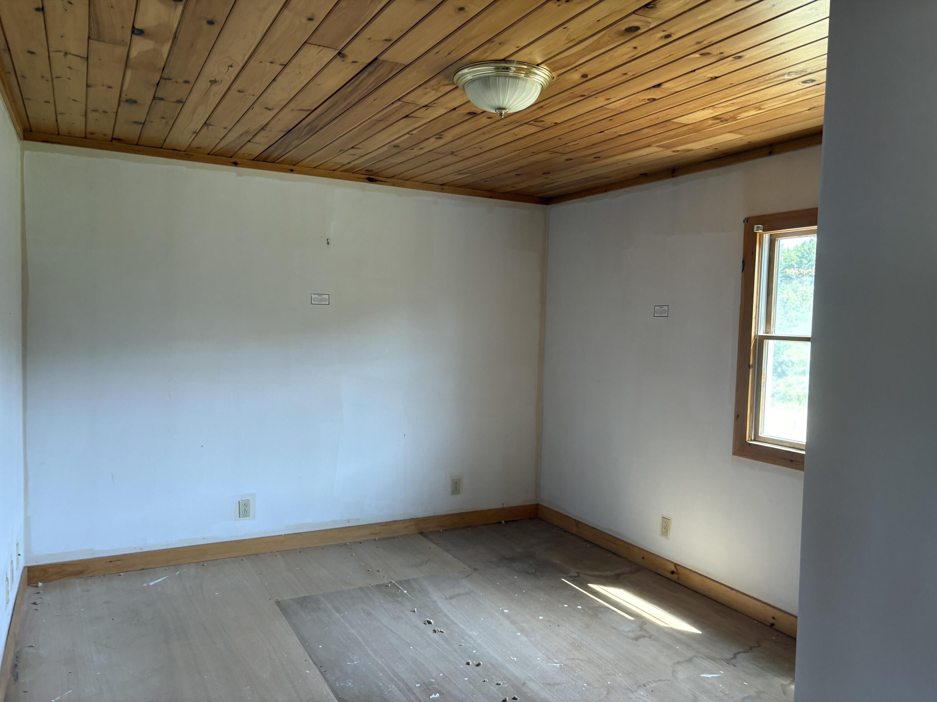 43 Duck Pond Road Winter Harbor, ME 04693 - Photo 13 of 28 AE5C04D8-BB5A-4C62-B84F-B345D978BCF22026