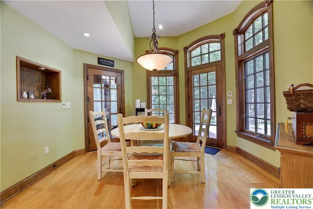 $1,265,000 | Undisclosed Address, Lakeville, PA 18438