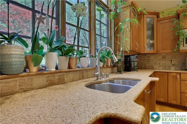 $1,265,000 | Undisclosed Address, Lakeville, PA 18438