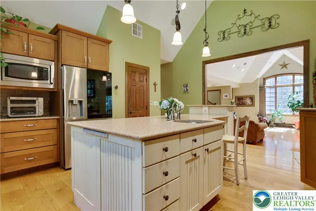 $1,265,000 | Undisclosed Address, Lakeville, PA 18438