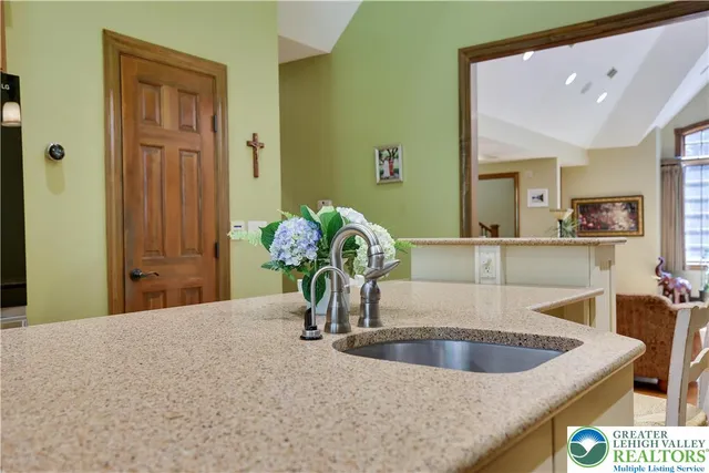 $1,265,000 | Undisclosed Address, Lakeville, PA 18438