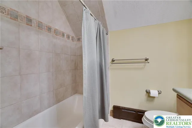 $1,265,000 | Undisclosed Address, Lakeville, PA 18438