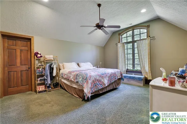 $1,265,000 | Undisclosed Address, Lakeville, PA 18438