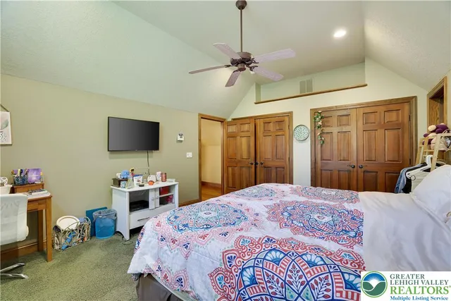 $1,265,000 | Undisclosed Address, Lakeville, PA 18438