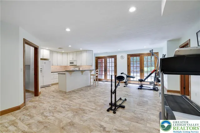 $1,265,000 | Undisclosed Address, Lakeville, PA 18438