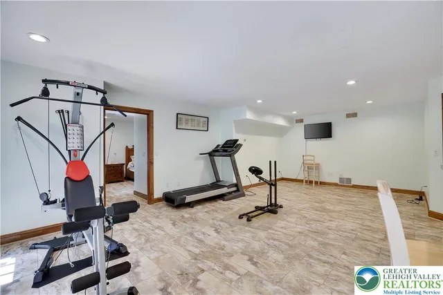 $1,265,000 | Undisclosed Address, Lakeville, PA 18438