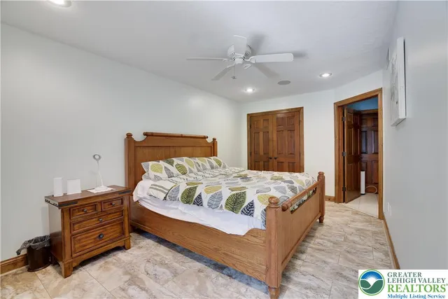 $1,265,000 | Undisclosed Address, Lakeville, PA 18438