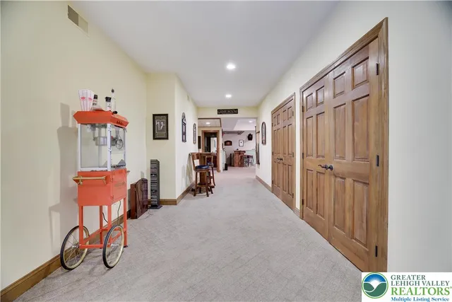 $1,265,000 | Undisclosed Address, Lakeville, PA 18438