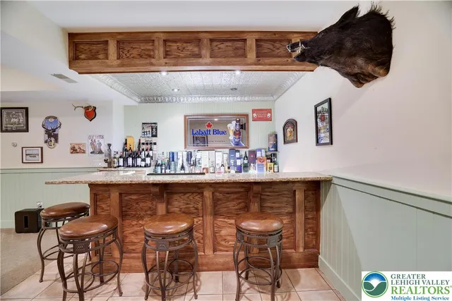 $1,265,000 | Undisclosed Address, Lakeville, PA 18438