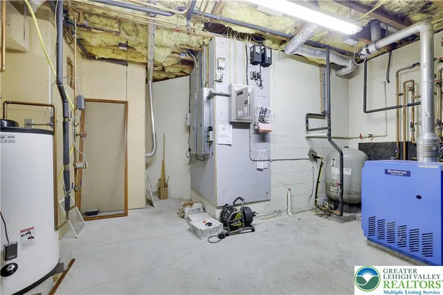 $1,265,000 | Undisclosed Address, Lakeville, PA 18438