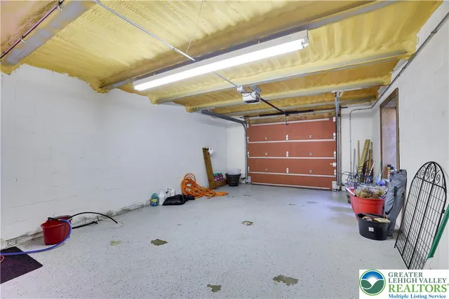 $1,265,000 | Undisclosed Address, Lakeville, PA 18438