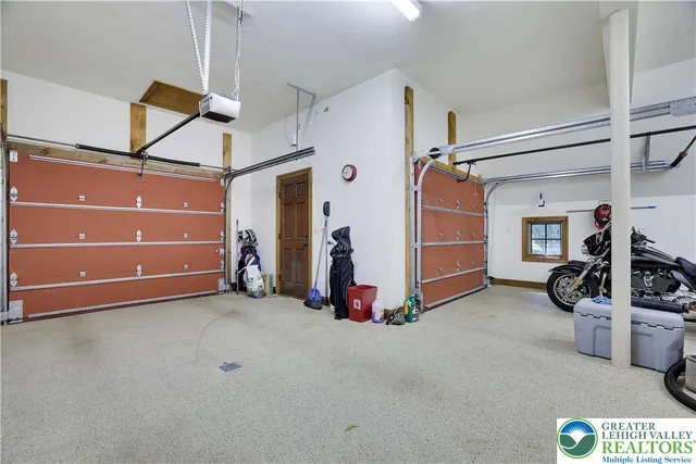 $1,265,000 | Undisclosed Address, Lakeville, PA 18438