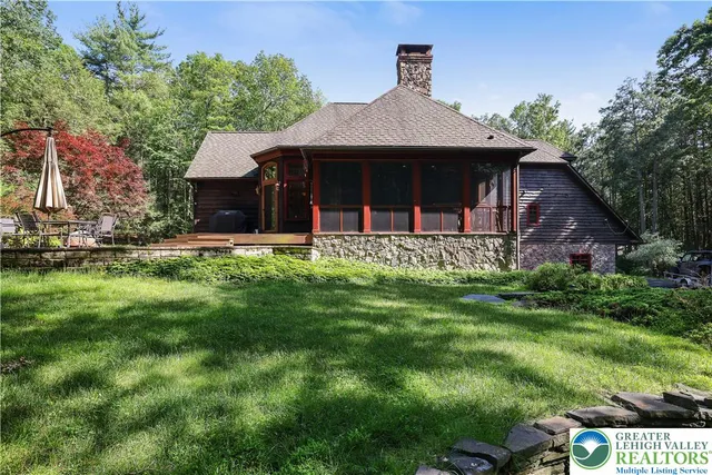 $1,265,000 | Undisclosed Address, Lakeville, PA 18438