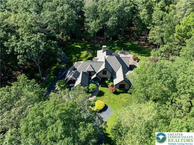 $1,265,000 | Undisclosed Address, Lakeville, PA 18438