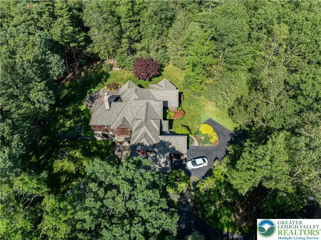 $1,265,000 | Undisclosed Address, Lakeville, PA 18438