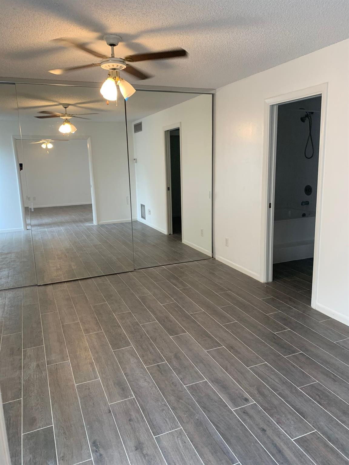 645 Executive Center Drive, Unit R202 West Palm Beach, FL 33401 - Photo 8 of 9 Photo 8