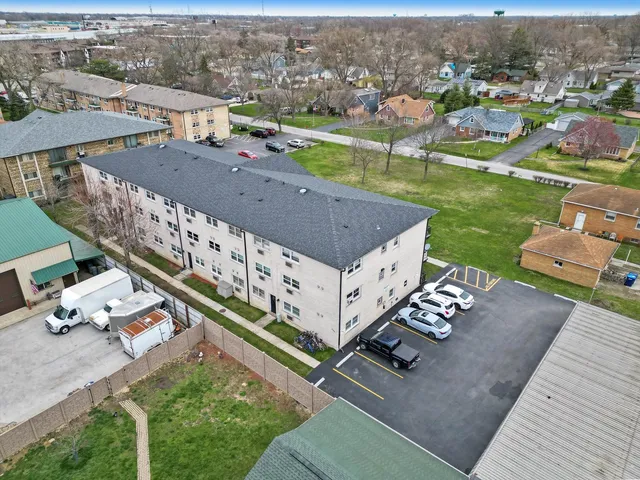 $154,900 | 7102 West 107th Street, Unit 3F, Worth, IL 60482