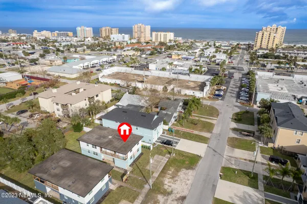 $1,995 | 423 9th Avenue North, Unit 102, Jacksonville Beach, FL 32250