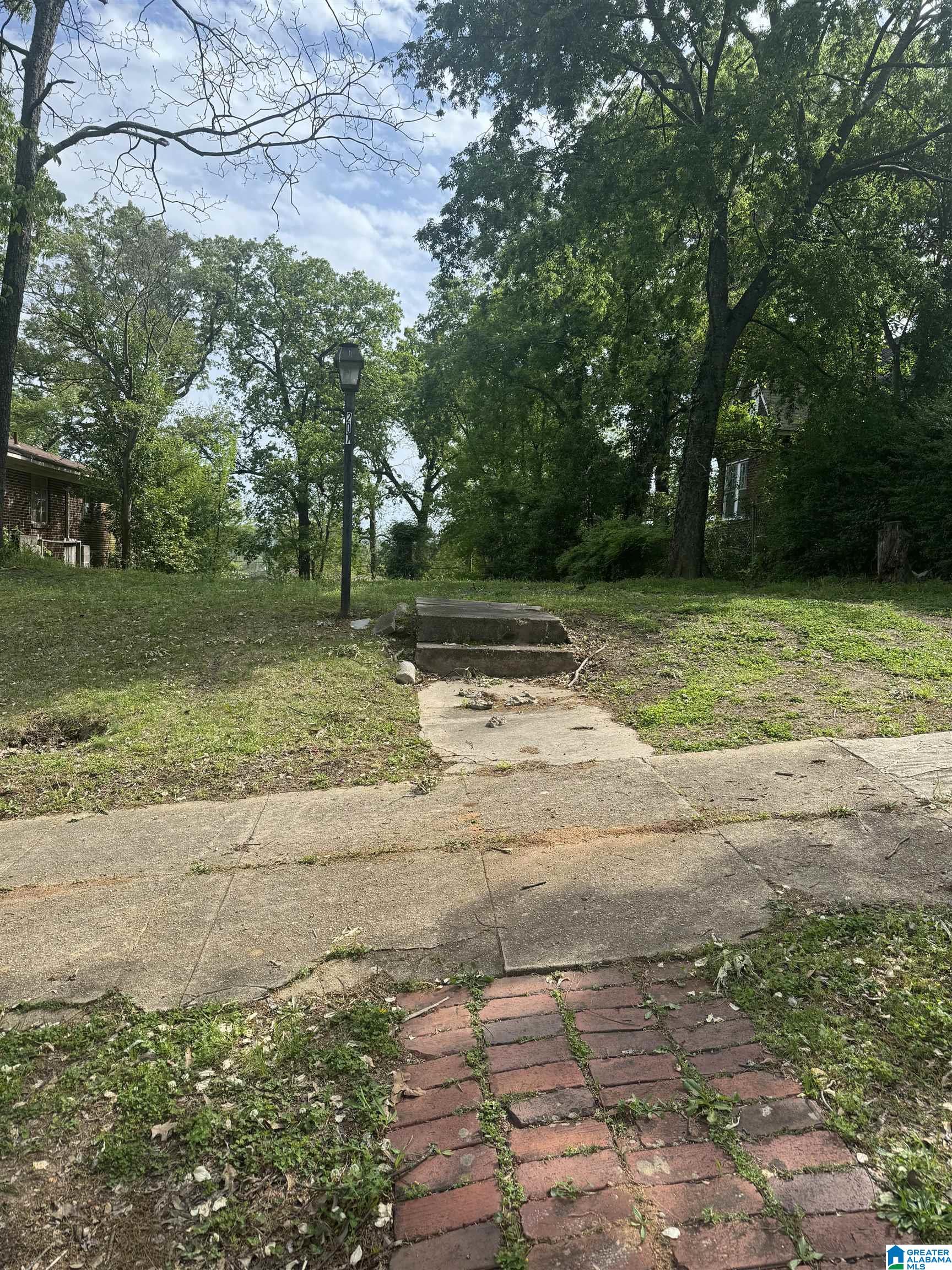 207 9th Court West, Unit 1 Birmingham, AL 35204 - Photo 1 of 1