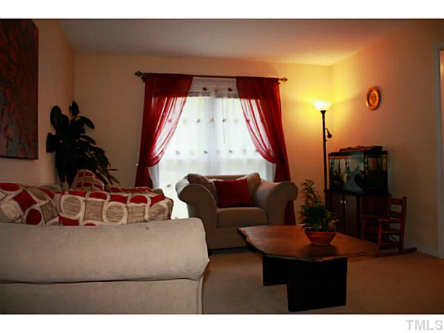 828 Bluestone Road Durham, NC 27713 - Photo 4 of 25 Living Room