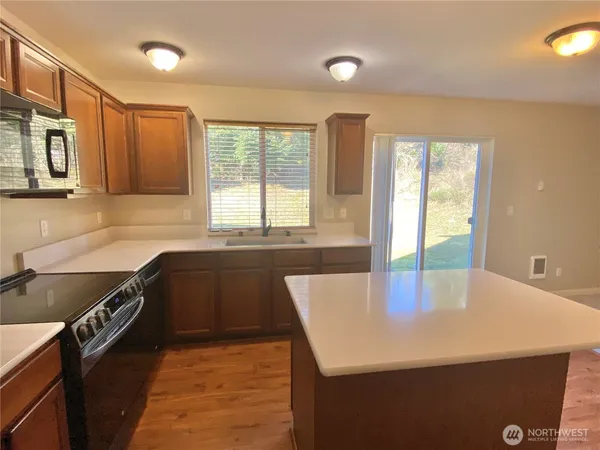 $500,000 | 19905 100th Ave Court East, Graham, WA 98338