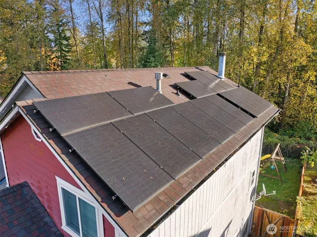 a view of a tennis court