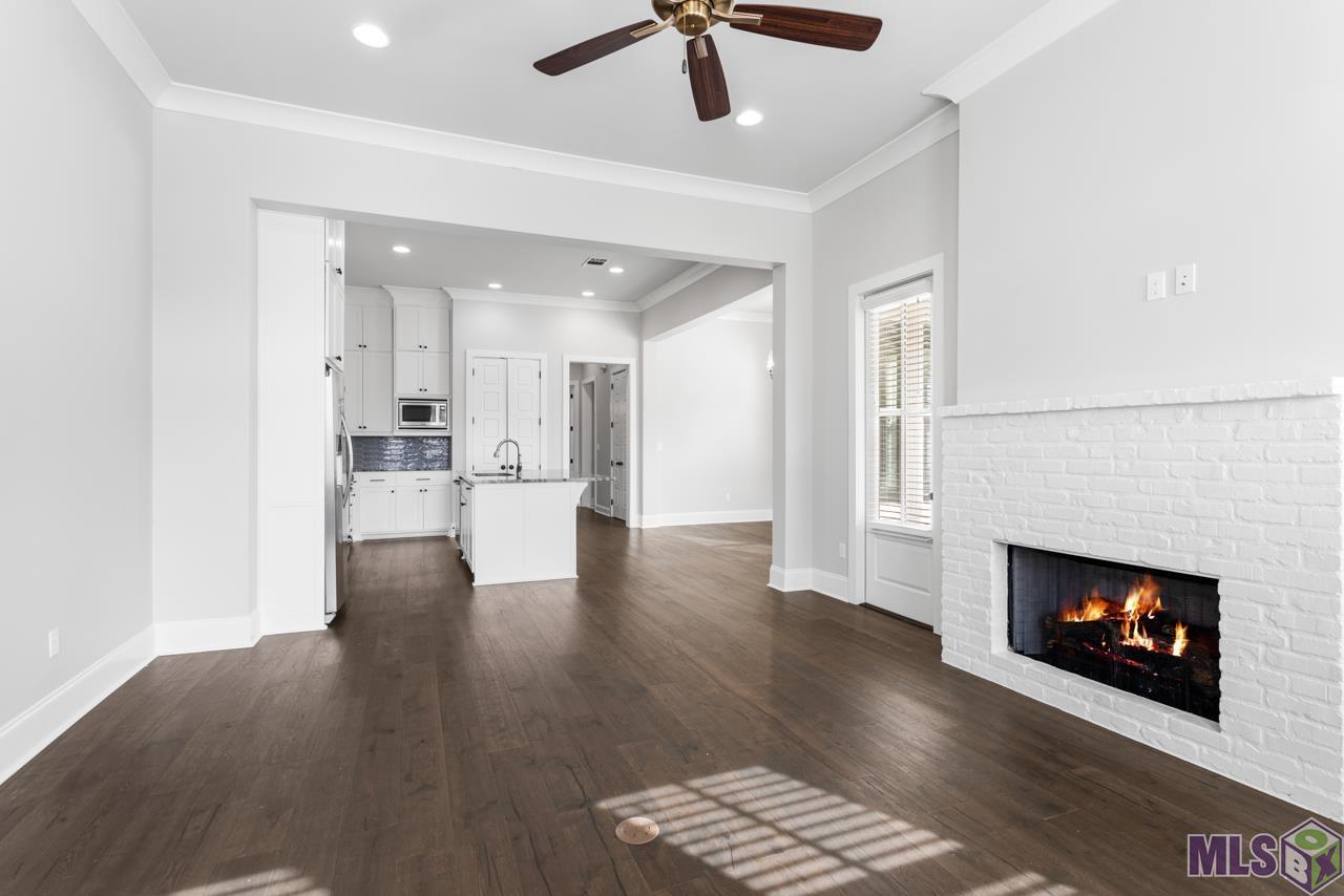 2048 Perennial Lane Baton Rouge, LA 70810 - Photo 2 of 13
