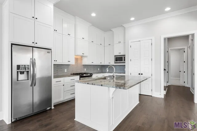 $2,850 | 2048 Perennial Lane, Baton Rouge, LA 70810