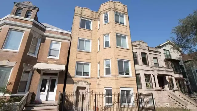 $2,300 | 1650 North Richmond Street, Unit 1, Chicago, IL 60647