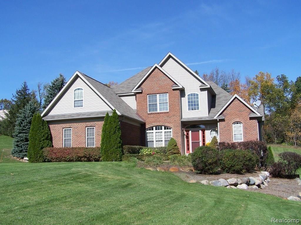 2330 Sundance Ridge Howell, MI 48843 - Photo 15 of 50 Sundance Rdg 2330 02.JPG