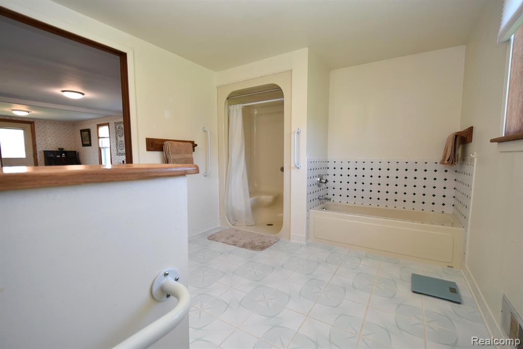 4673 Grand River Road Bancroft, MI 48414 - Photo 20 of 41 Gallery Image 20