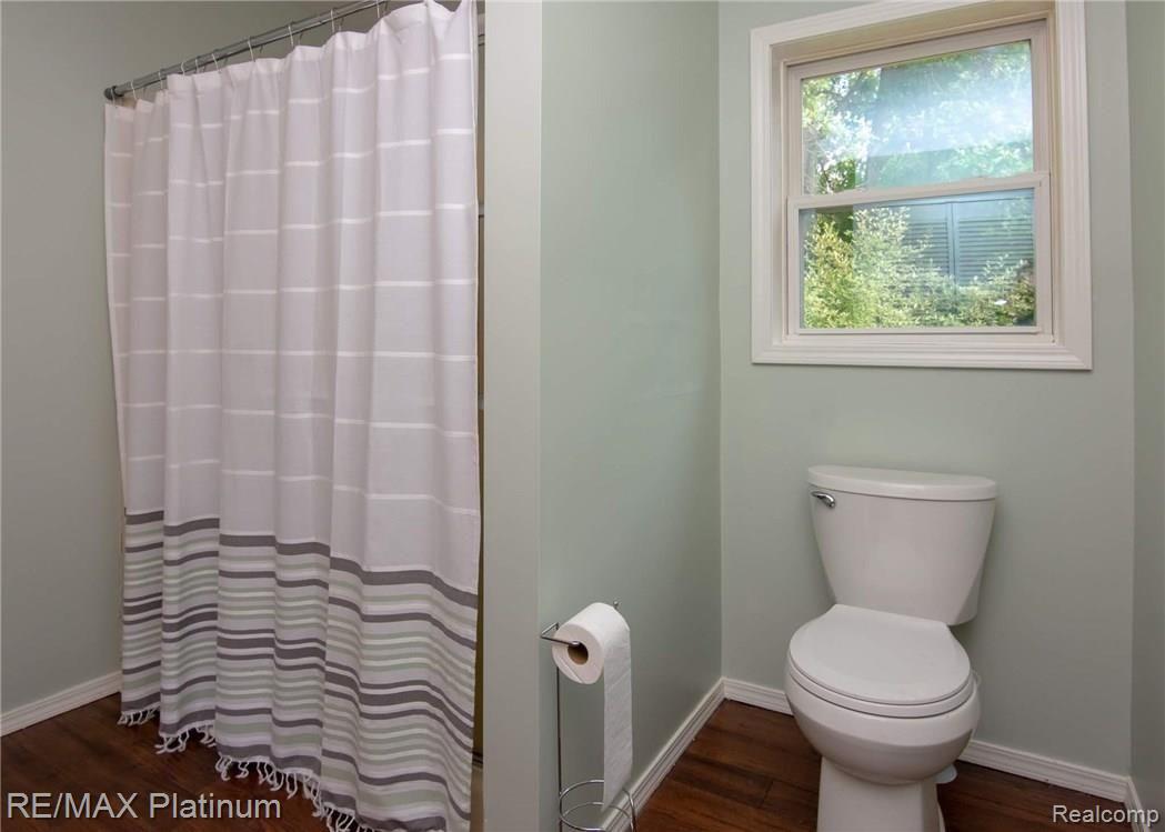 8898 Dwyer Road Howell, MI 48855 - Photo 23 of 52 mbth2.jpg