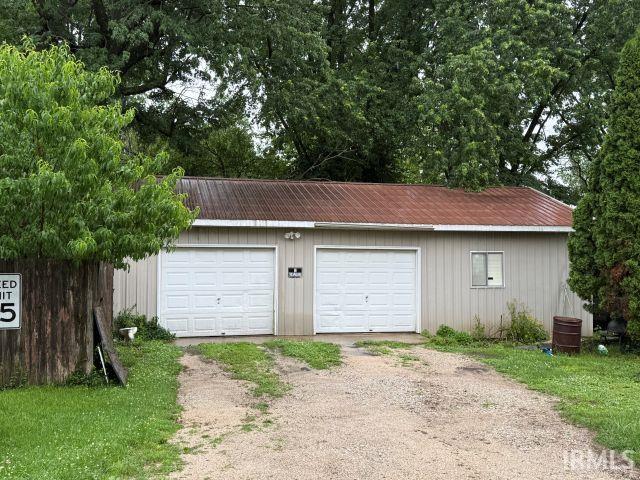 972 Newby Street Mitchell, IN 47446 - Photo 3 of 17