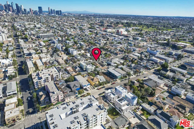 $1,290,000 | 1139 South Kingsley Drive, Los Angeles, CA 90006