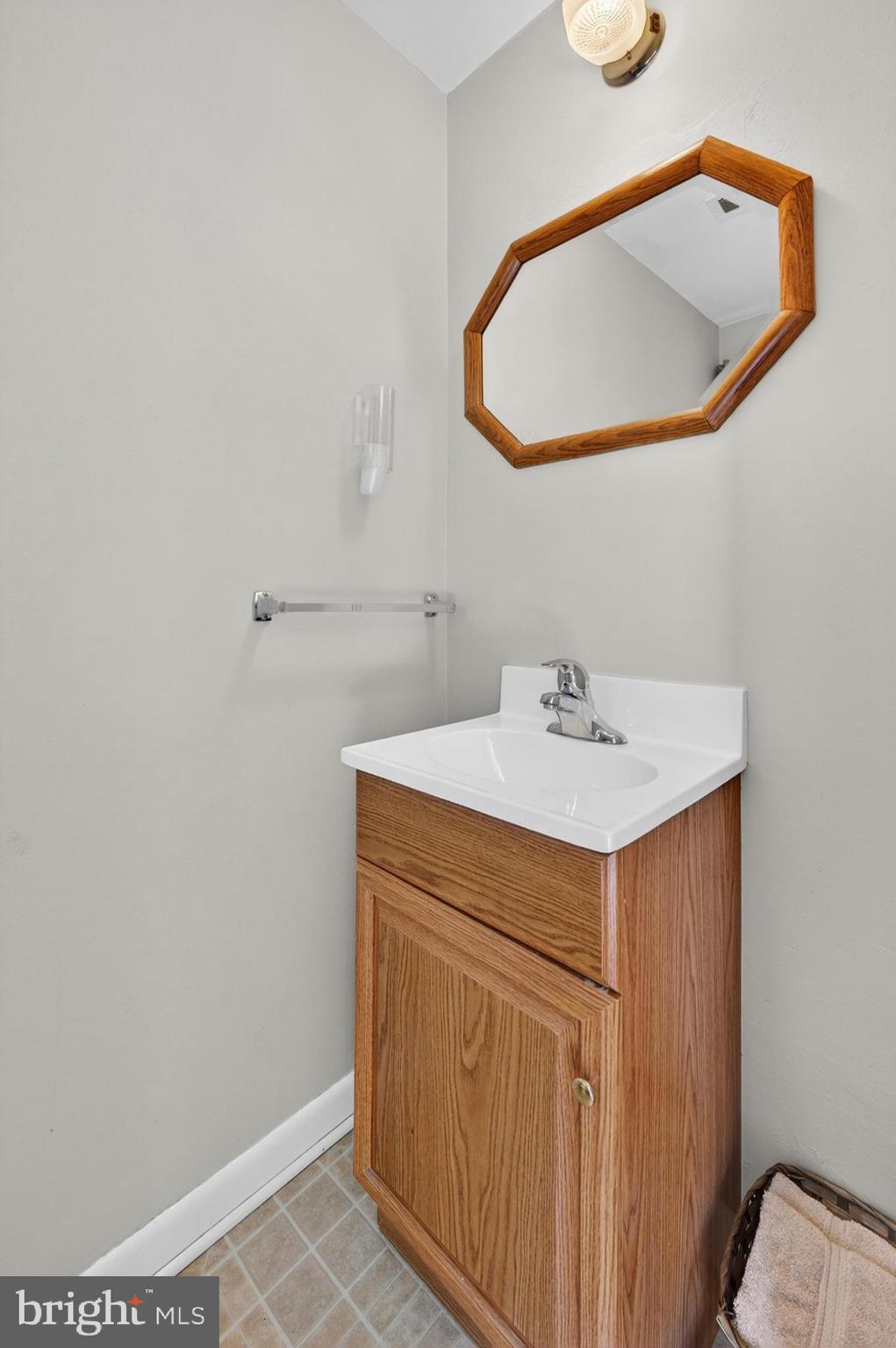 804 Johns Road Cherry Hill, NJ 08034 - Photo 4 of 24